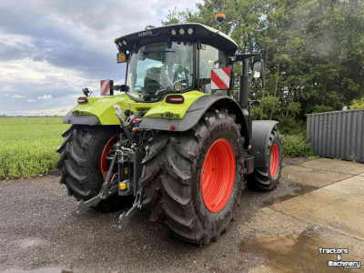 Tractor Claas ARION 660 CMATIC