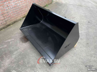 Loading buckets JCB Giant Schepbak