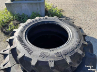 Wheels, Tyres, Rims & Dual spacers Trelleborg 420/70R24 & 280/70R18 Demontage