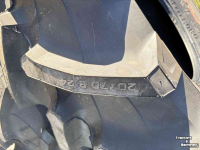 Wheels, Tyres, Rims & Dual spacers Trelleborg 420/70R24 & 280/70R18 Demontage