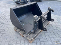 Pallet Forks Giant Grondbak 110 en palletvorken