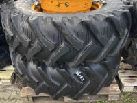 Wheels, Tyres, Rims & Dual spacers  16.9R28 naast 20.5R25