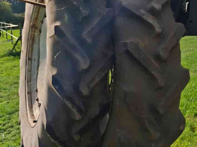 Wheels, Tyres, Rims & Dual spacers Ford 16.9 R 38 Ploegbanden met velg