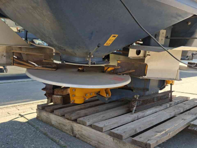 Fertilizer spreader Bogballe M2 BASE  Calibrator 2003 strooicomputer