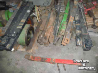 Used parts for tractors New Holland ondertreklat