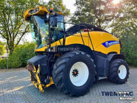Forage-harvester New Holland FR 700