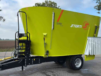 Feed mixer Storti T2S 240 voermengwagen