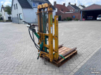 Fork lift & Fork lift truck Agromec hefmast gebruikt