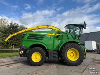 Forage-harvester John Deere 8600 40 KM Korrelkneuzer Airco 4 WD Harvester Claas