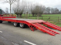 Low loader / Semi trailer Agomac Dieplader Oprijwagen