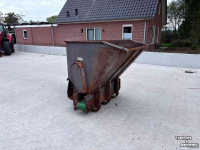 Sawdust spreader for boxes Mehrtens 1200 Ltr