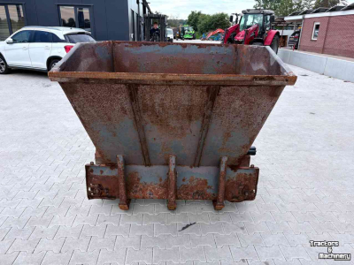 Sawdust spreader for boxes Mehrtens 1200 Ltr