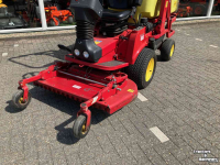 Ride-on mower Gianni Ferrari 220D   frontmaaier met opvang.    zitmaaier