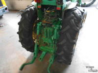 Small-track Tractor John Deere 820 v