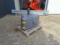 Used parts for tractors  750 KG