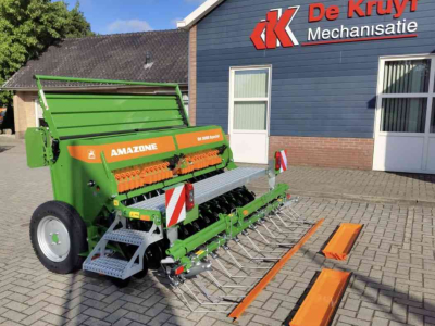 Seed drill Amazone D9 3000 special