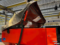 Fertilizer spreader Rauch Opzetrand, afdekzeil en trap