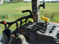 Tractor Case-IH Farmall M 100