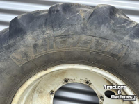 Wheels, Tyres, Rims & Dual spacers Michelin Set Michelin Banden 540/65R28 Multibib Vaste Velgen
