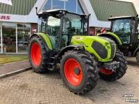 Tractor Claas Axos 3.105