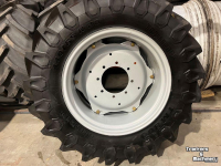 Wheels, Tyres, Rims & Dual spacers Trelleborg WIEL 28" BANDEN TRELLEBORG 440/65R28