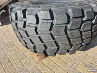 Wheels, Tyres, Rims & Dual spacers Michelin 605/70R20.5  24R20.50