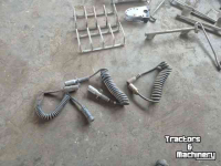 Diverse used spare-parts  Diverse onderdelen aanhanger/trailer
