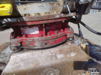 Sorting and demolition grabs  Sorteergrijper