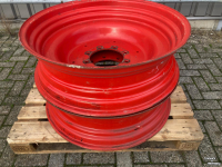 Wheels, Tyres, Rims & Dual spacers Fendt DW10x34 velgen met deuk