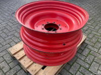 Wheels, Tyres, Rims & Dual spacers Fendt DW10x34 velgen met deuk