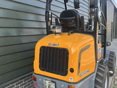 Wheelloader Giant G2500HD