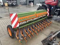 Seed drill Amazone D8-30 special