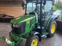 Small-track Tractor John Deere 3046R