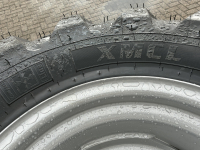 Wheels, Tyres, Rims & Dual spacers  Michelin 400/70R20 XMCL op 8 gats velg NIEUW