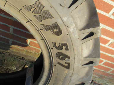 Wheels, Tyres, Rims & Dual spacers BKT 10.5-20 MPT