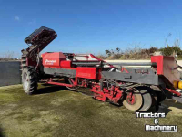 Potato harvester Kverneland UN2600