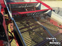 Potato harvester Kverneland UN2600