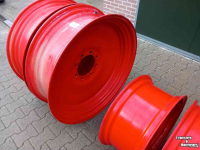 Wheels, Tyres, Rims & Dual spacers Fendt velgen set passend voor fendt 200, 12x38 en 11x24