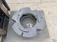 Used parts for tractors New Holland / CNH Wielgewichten 2x250kg