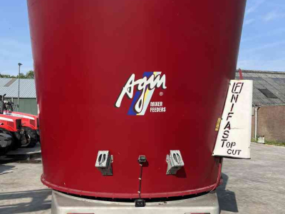 Self-propelled feed mixer Unifast Virage 200 voermengwagen voermachines