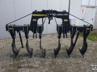 Deep subsoiler  Agroland Tytan Plow Combi diepwoeler met hef