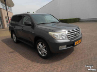 Other transport and industrial equipment and accessories Toyota landcruiser 200 v8