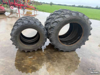 Wheels, Tyres, Rims & Dual spacers BKT Agrimax RT765 580/70R38 en 420/70R28
