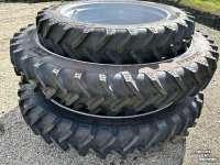 Wheels, Tyres, Rims & Dual spacers BKT 230/95/32 en 230/95/48