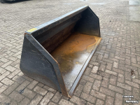 Loading buckets Whites Volume bak Wiedemann