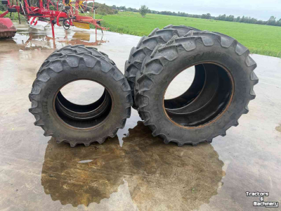 Wheels, Tyres, Rims & Dual spacers BKT Agrimax RT765 580/70R38 en 420/70R28