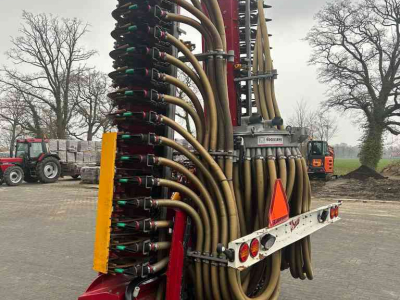 Grassland injector Vredo ZB3-8750