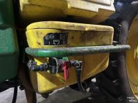 Fieldsprayer pull-type John Deere M732i Veldspuit / Spuit