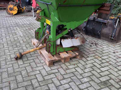 Snow Removal Equipment Amazone E+S 750 zoutstrooier