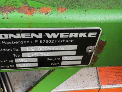 Snow Removal Equipment Amazone E+S 750 zoutstrooier